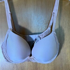 Victoria’s Secret Elegant Tan Lace Trim Bra